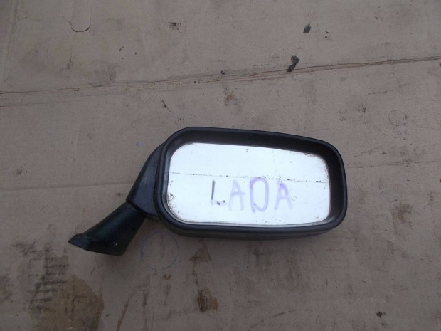 Elad a kpen lthat lada oldal tkr