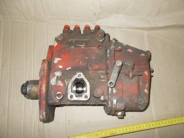 Elad a kpen lthat mtz adagol fellelt llapotban alkatrsznek