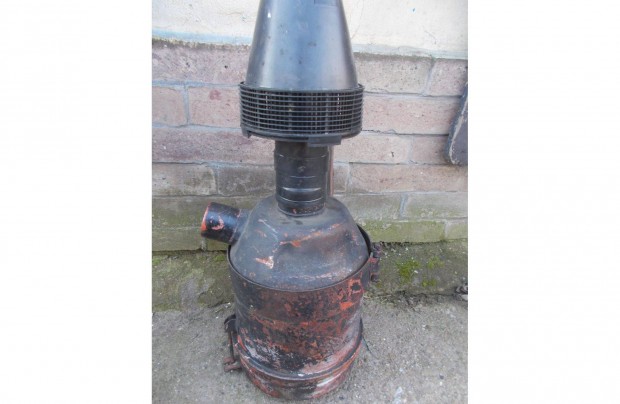 Elad� a k�pen l�that� olajt�kr�s l�gsz�r� mez�gazdas�gi g�phez