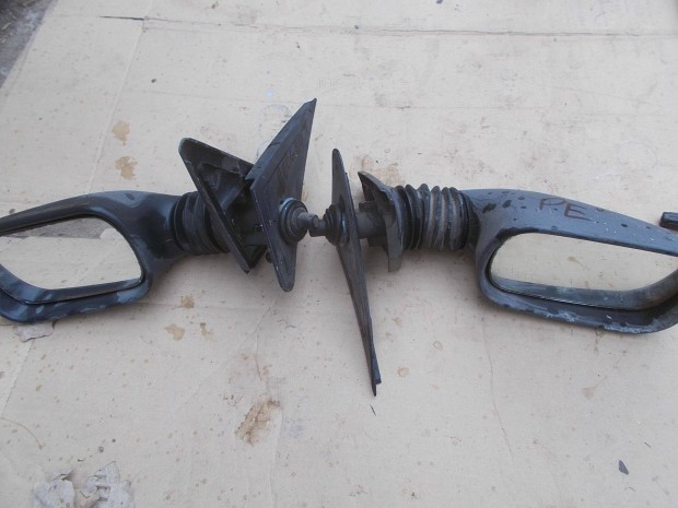 Elad a kpen lthat peugeot oldal tkr prban