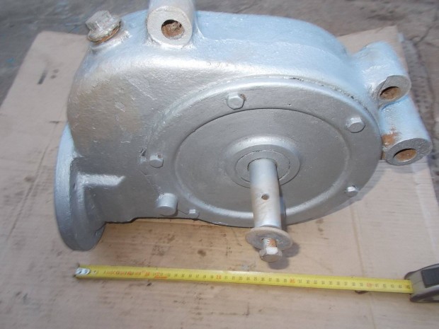 Elad� a k�pen l�that� r�gi lass�t� hajt�m� j� �llapotban