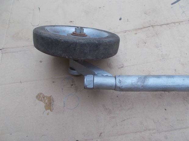 Elad a kpen lthat utnfut mank kerk