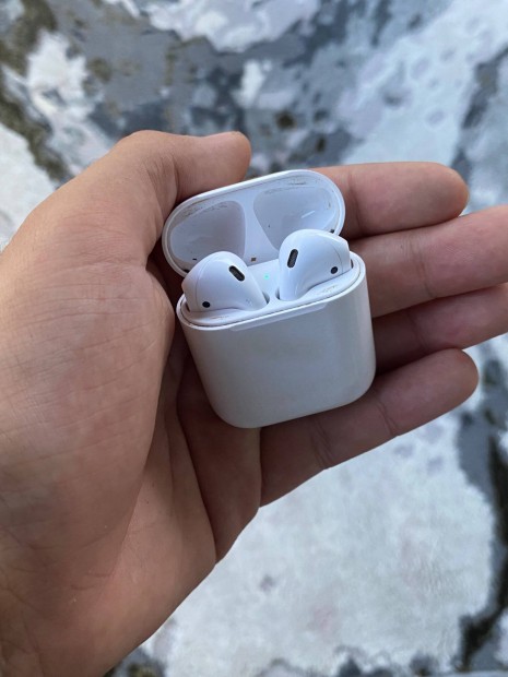 Elado airpods