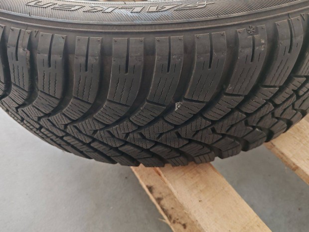 Elad alig hasznlt Falken 225/55R19H HS01 tli gumi szett