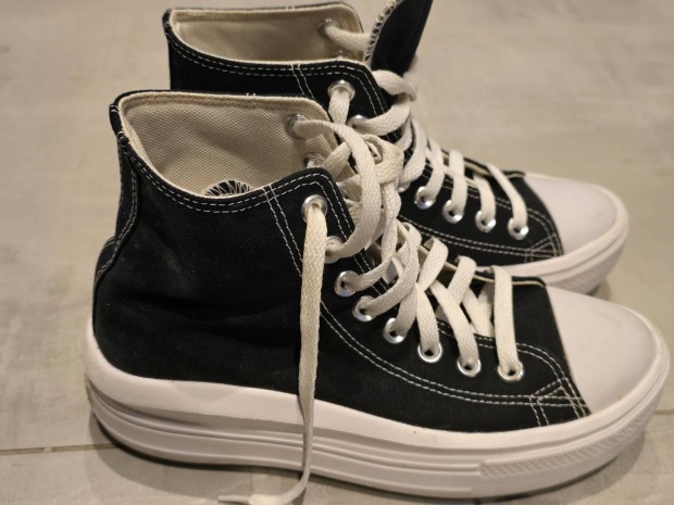 Elad alig hasznlt fekete Converse platform cip