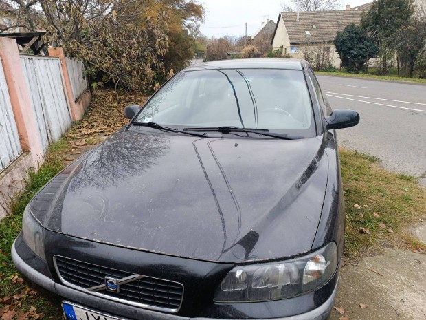 Elad alkatrsznek Volvo S 60 D5 szemlyaut