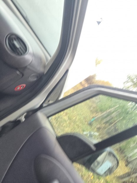 Elad alkatrsznek mercedesz a160cdi