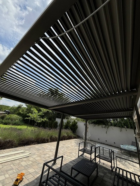 Elado alu lamellas pergola 3x6 m