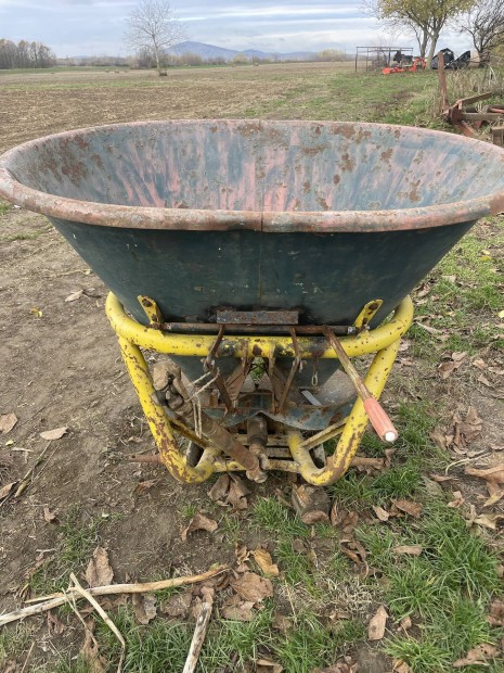 Elad amazone mtrgyaszor