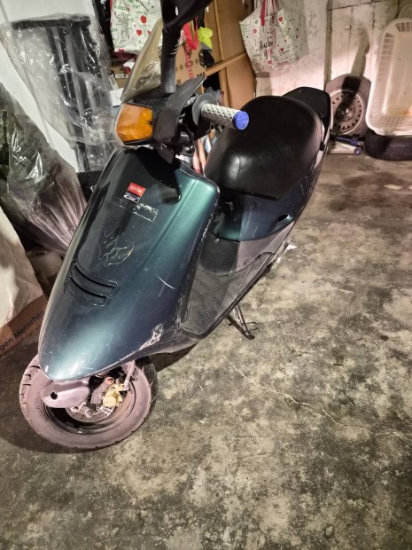 Elad aprilia amico