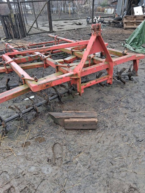 Elad� �s�borona