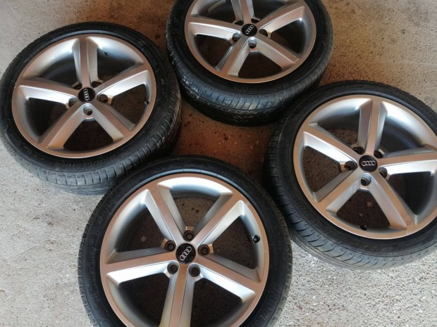 Eladó audi alufelni