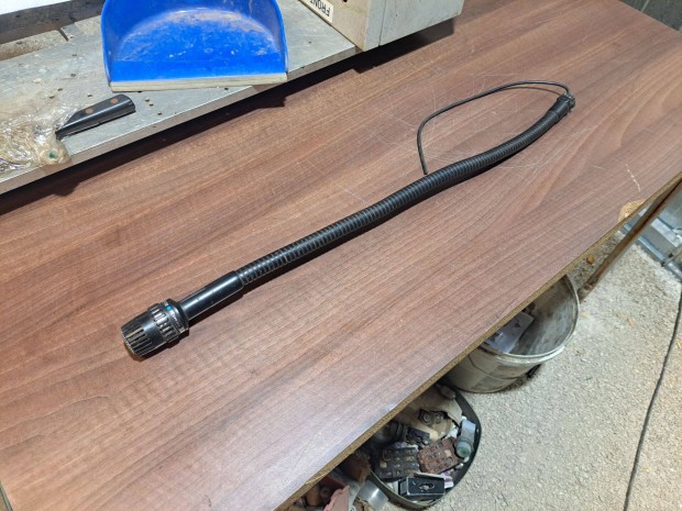 Elad� aut�busz val�sz�n�leg Ikarus mikrofon