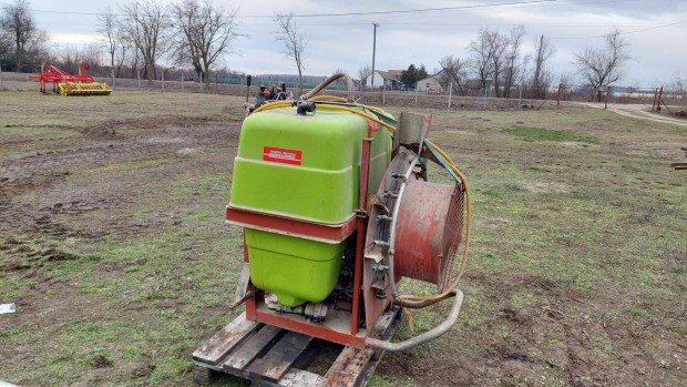 Elad� axi�l permetez� Agri Farm 400