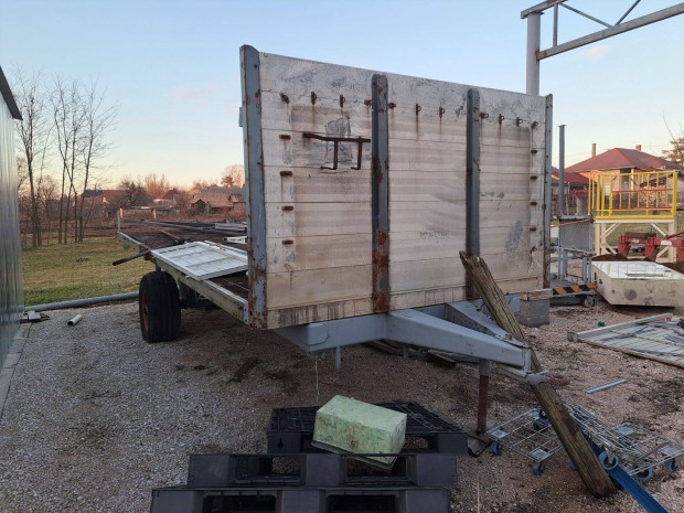 Elad bla szllt kocsi / blaszllt ptkocsi Hamster alvz 6,2m