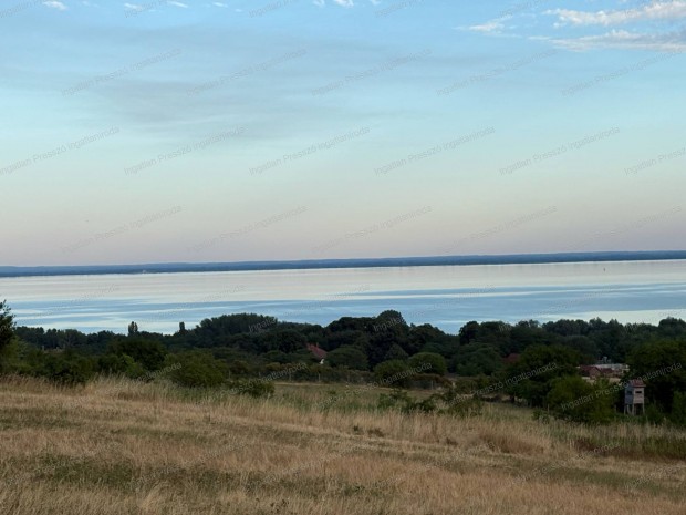 Elad balatoni panorms zrtkert Balatonedericsen