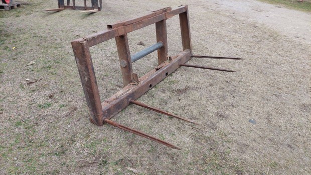 Elad� b�lavilla Manitou b�lat�ske