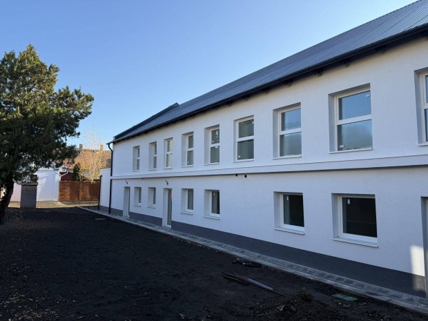 Elad� befektet�si ingatlan R�kosszentmih�ly frekvent�lt r�sz�n