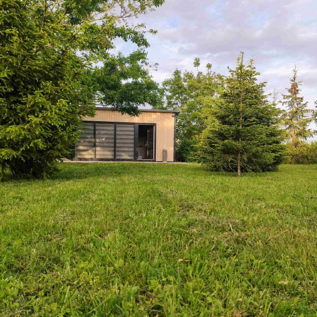 Elad� belter�leti telek �j mobilh�zzal!