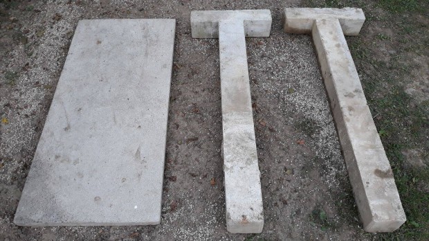 Elad beton mk kerti szalonnz dohnyz asztal