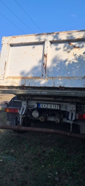 Elad billencs plat