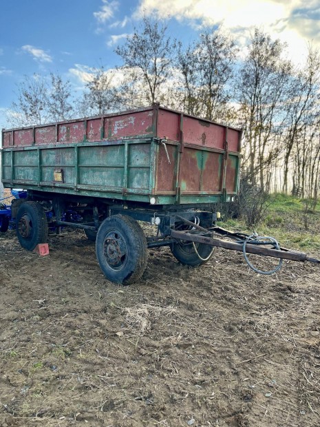 Elad billens ptkocsi, rendszmos traktor mtz 