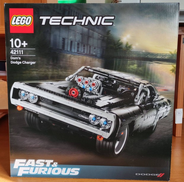 Elad bontatlan LEGO Technic - Dom's Dodge Charger (42111)