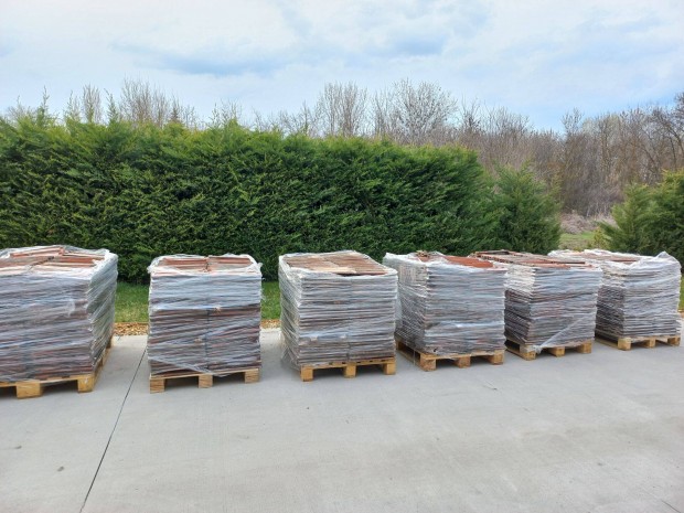 Elad� bontott cser�p