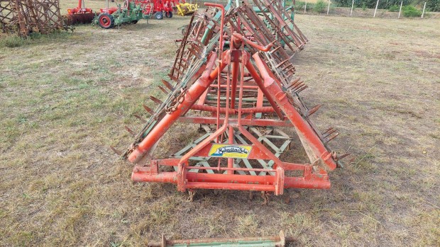 Elad� borona kombin�c�� Schreiber