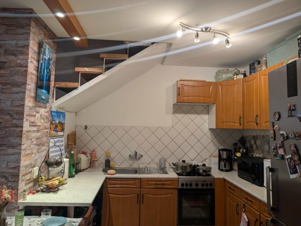 Elad� br. 63 nm lak�s Sopron belv�ros�ban