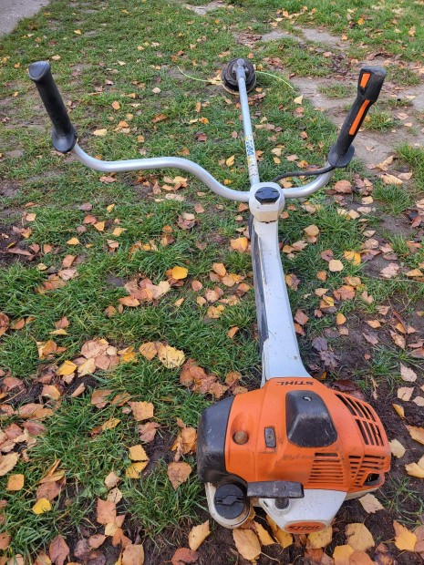 Elad brutl teljestmnnyel egy stihl fs 490 C fkasza!