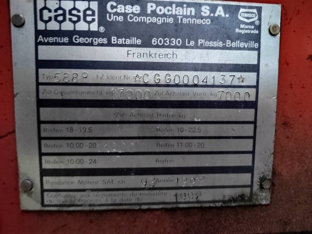 Elad case poclein 688