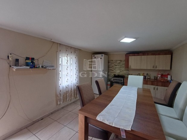 Elad� csal�di h�z Baja, Baja kedvelt r�sz�n