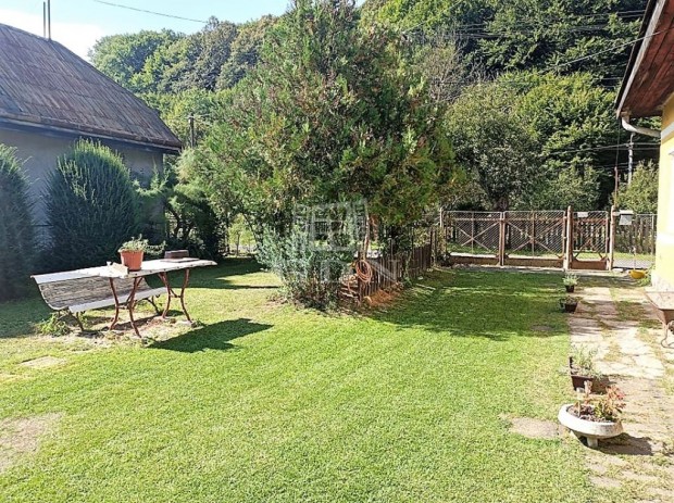 Elad� csal�di h�z Borsodn�dasd, Borsodn�dasd, Fel�j�tott csal�dih�z