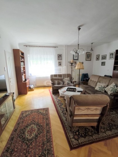 Elad� csal�di h�z Budapest XI. ker�let, T�r�kb�linti �t