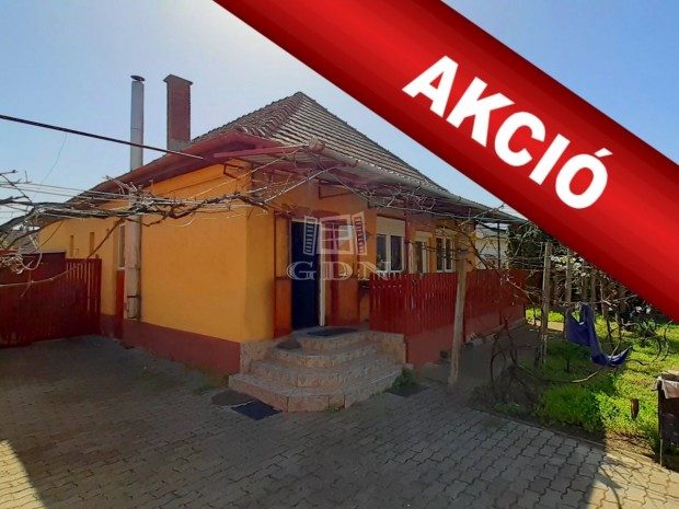 Elad� csal�di h�z Debrecen, Lahner utca