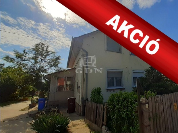 Elad� csal�di h�z Debrecen, Varsa utca