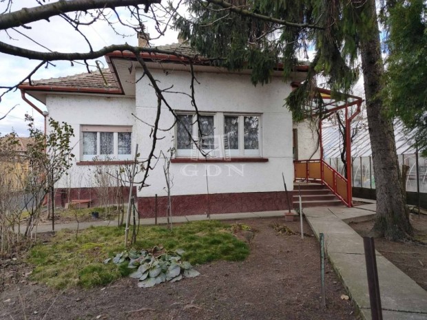 Elad� csal�di h�z Dunaharaszti, F� �t