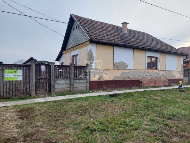 Elad� csal�di h�z Hajd�n�n�s, Jegyz� Nagy Imre