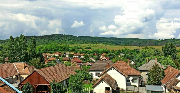 Elad� csal�di h�z M�traballa