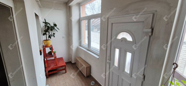 Elad� csal�di h�z Miskolc Martin-kertv�rosban!