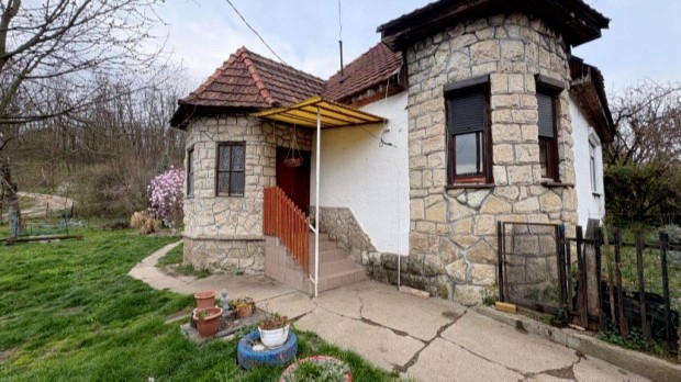 Elad� csal�di h�z Miskolc-Perecesen  lehet�s�g, amit �rdemes