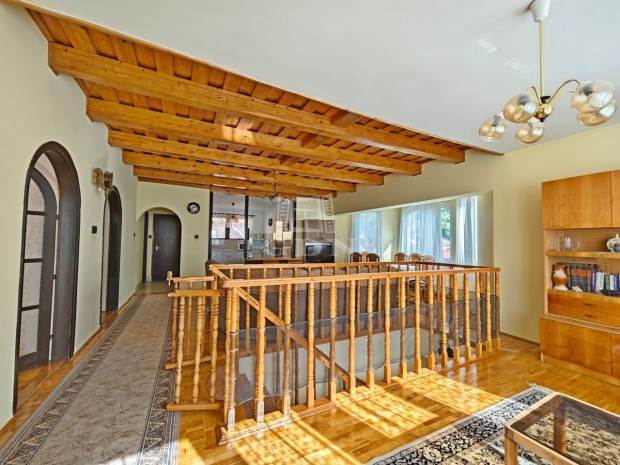 Elad� csal�di h�z Miskolc, Gy�ri utca