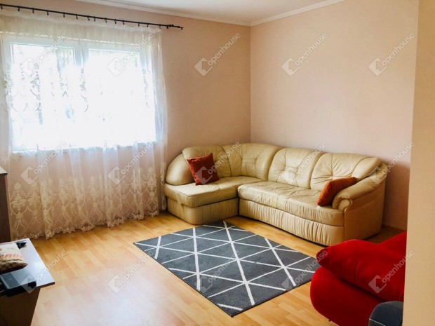 Elad� csal�di h�z Murakereszt�ron!