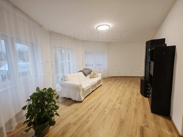 Elad� csal�di h�z Ordacsehiben!