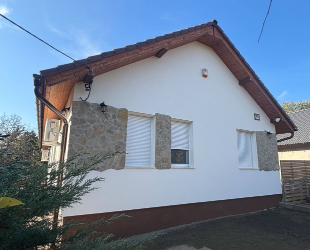 Elad csaldi hz Szada