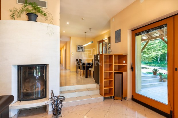 Elad� csal�di h�z T�rnok, T�rnoki horg�szt� k�zel�ben