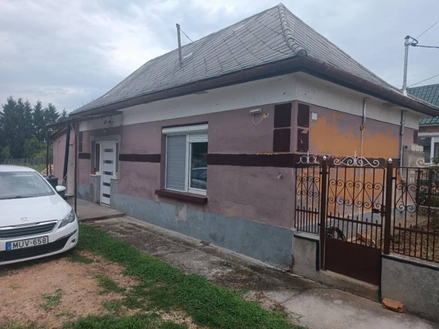 Eladó családi ház Tésen!A Bakony szívében!