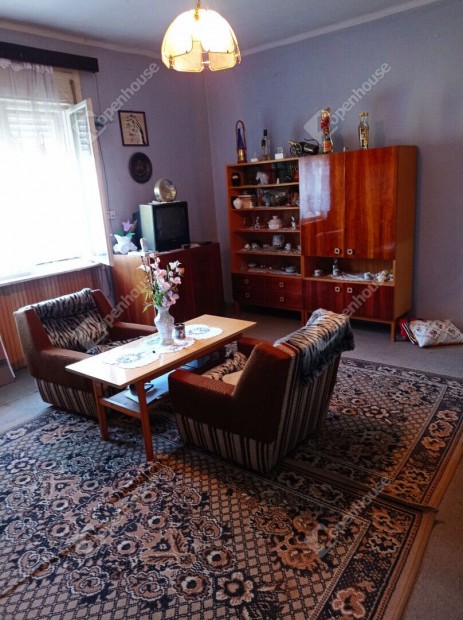 Elad� csal�di h�z Tornyiszentmikl�son