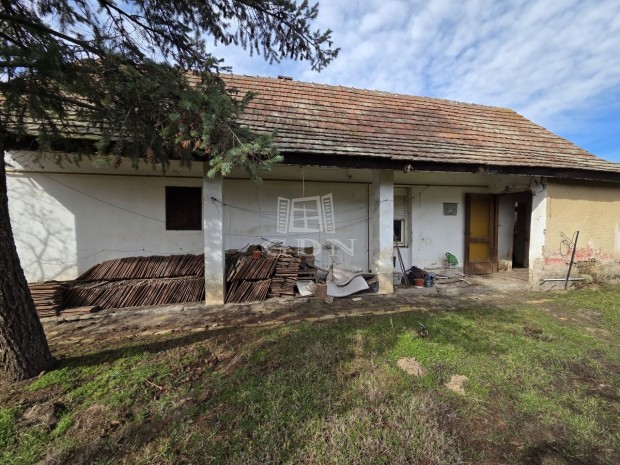 Elad� csal�di h�z Tura, Remek elhelyezked�ssel